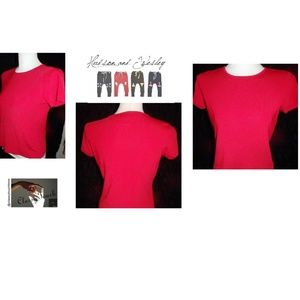 H & W NWOT Red Short Sleeve  Top/ Shirt